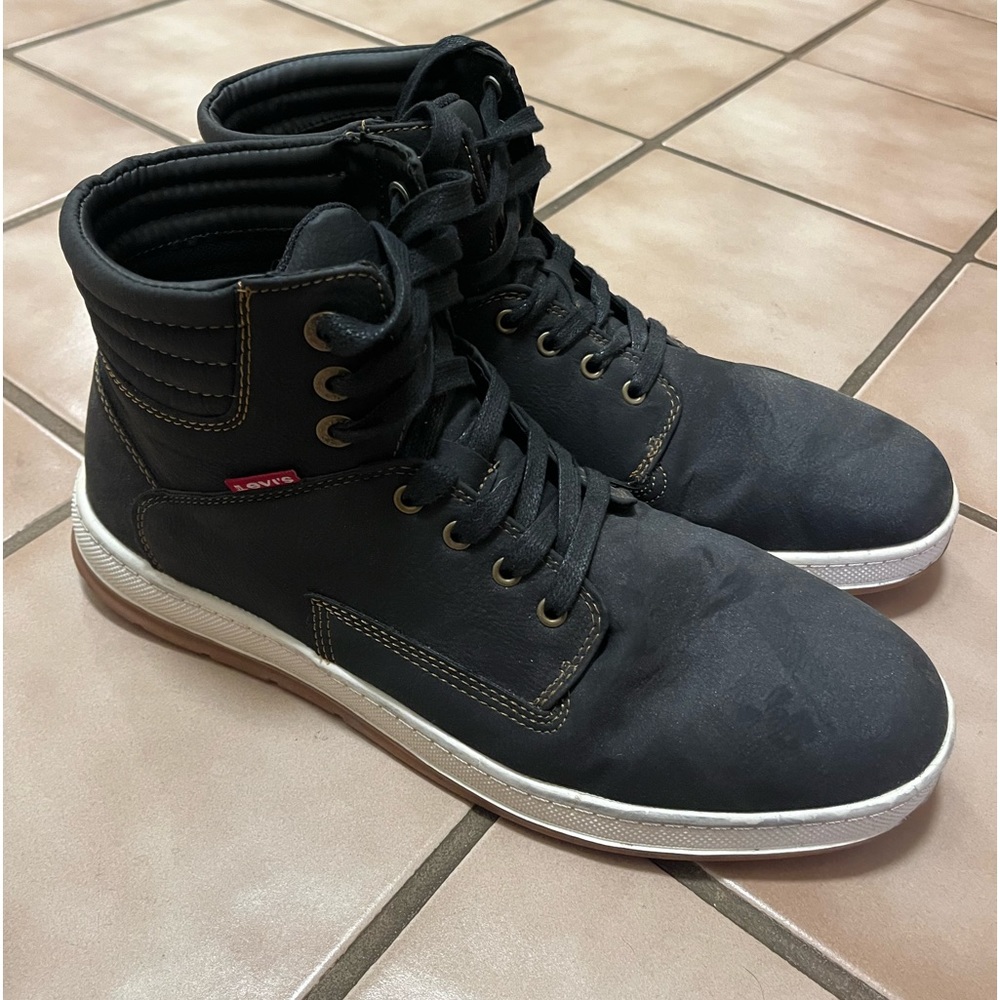 Levi’s Black Suede Hi Top Casual Sneaker Boot